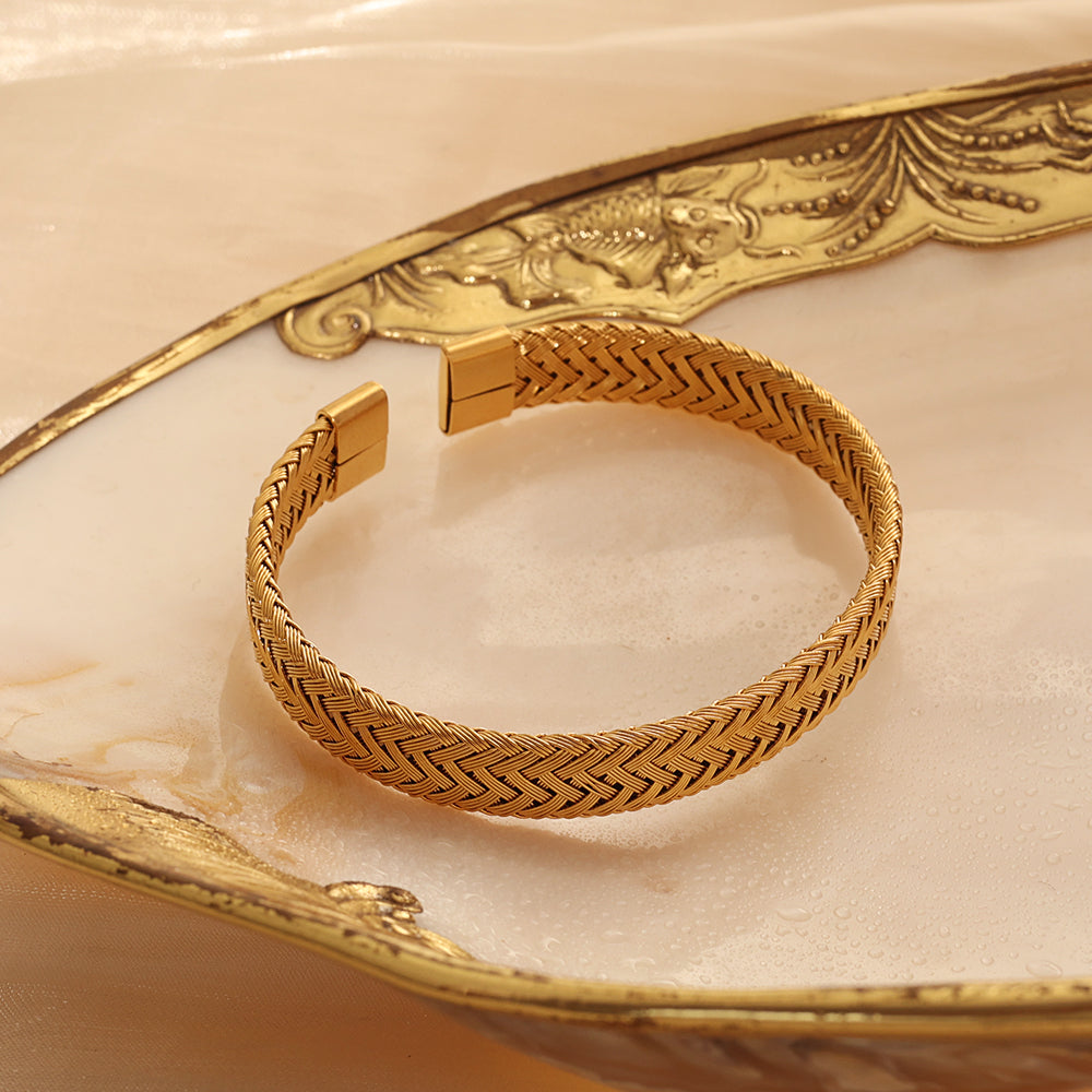 Sleek Woven Cuff Bracelet – Gold