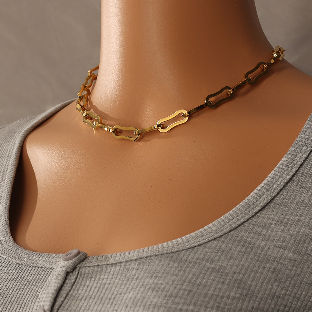 Rectangular Link Necklace – Silver (8 mm · 38.5 + 4.5 cm)