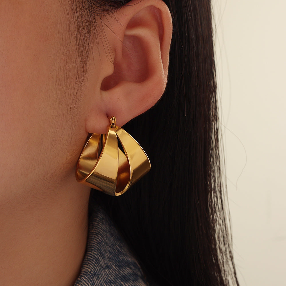 Classic Hoop Earrings 31 mm – Gold