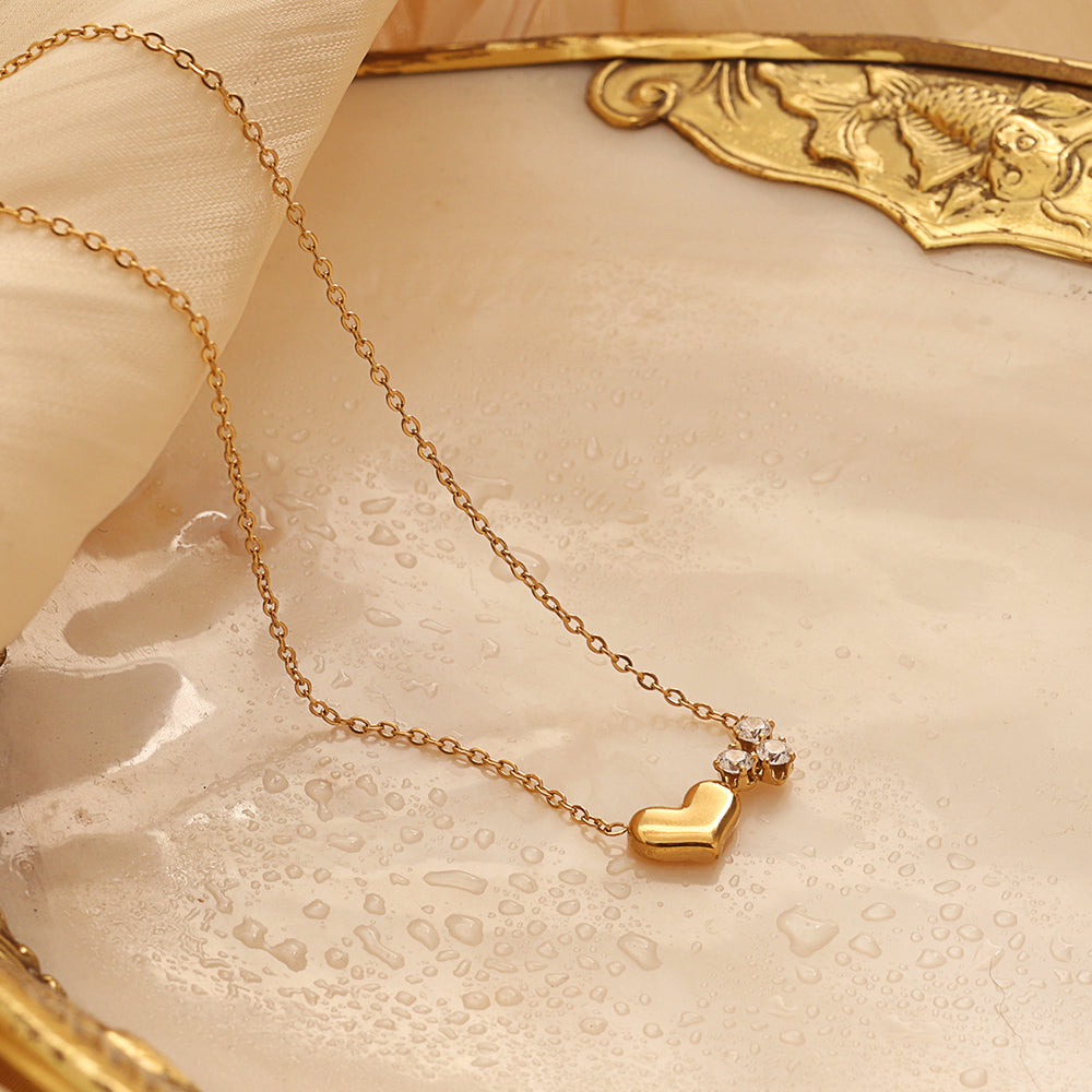 Heart Pendant Necklace – Zircon (Gold)