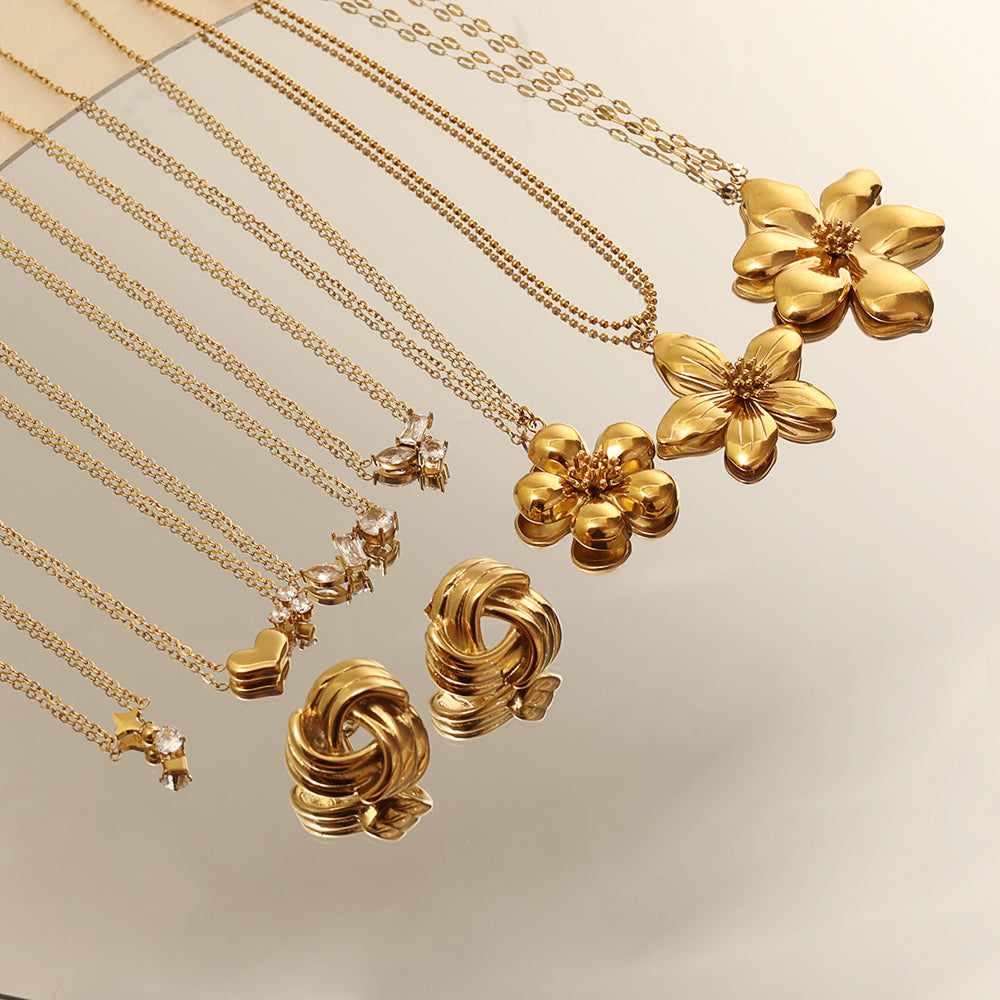Heart Pendant Necklace – Zircon (Gold)