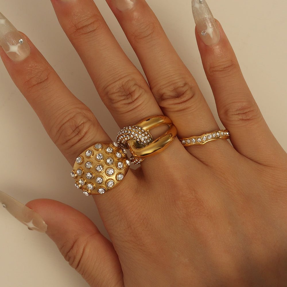 Crystal Row Ring – Gold
