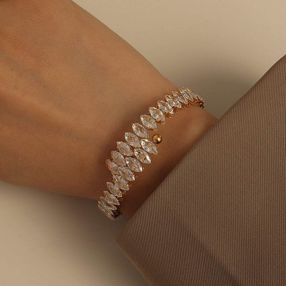 Zircon Crown Bangle – Gold (52.8 mm)