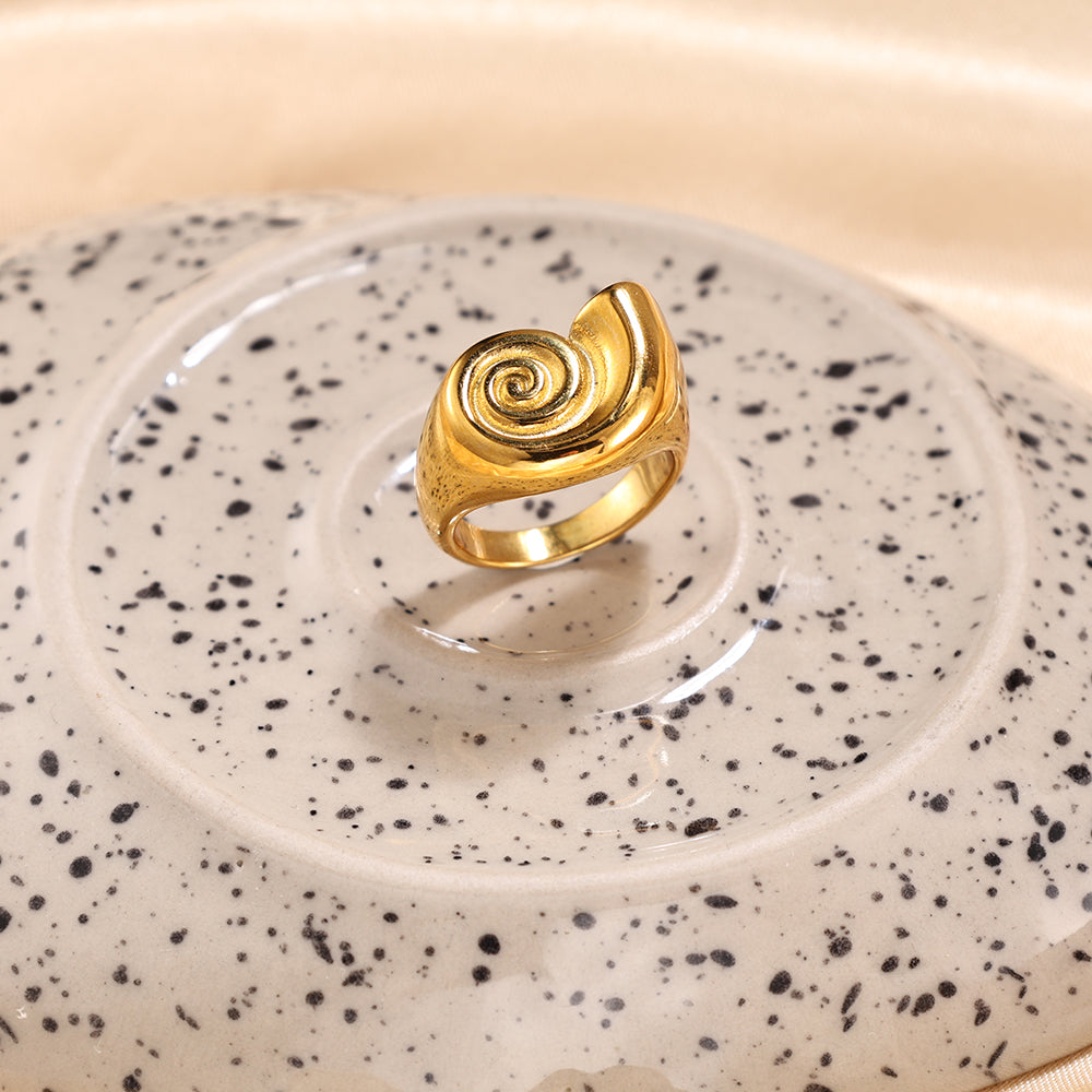 Spiral Dome Ring – Gold