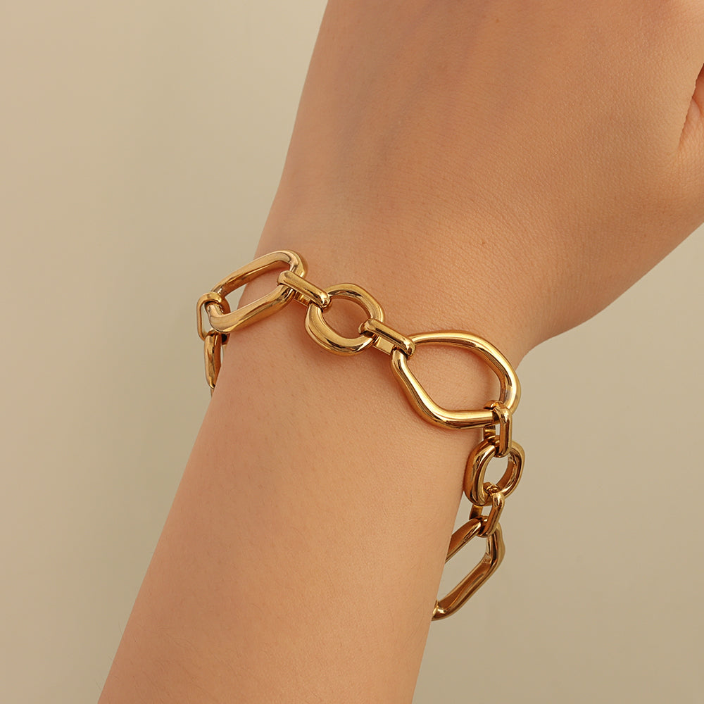 Chunky Oval Link Bracelet – Gold