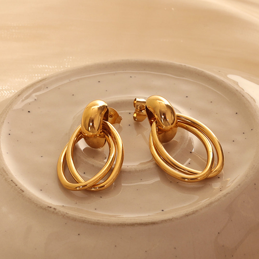 Teardrop Link Huggies – Gold