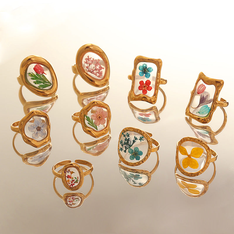 Bloom Enamel Adjustable Ring – Gold