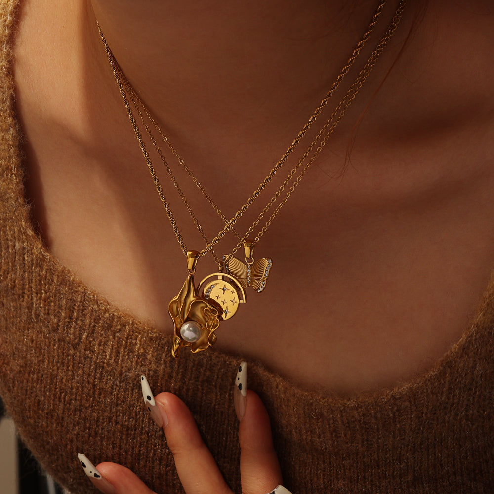 Crystal Butterfly Pendant – Gold (42 + 5 cm)