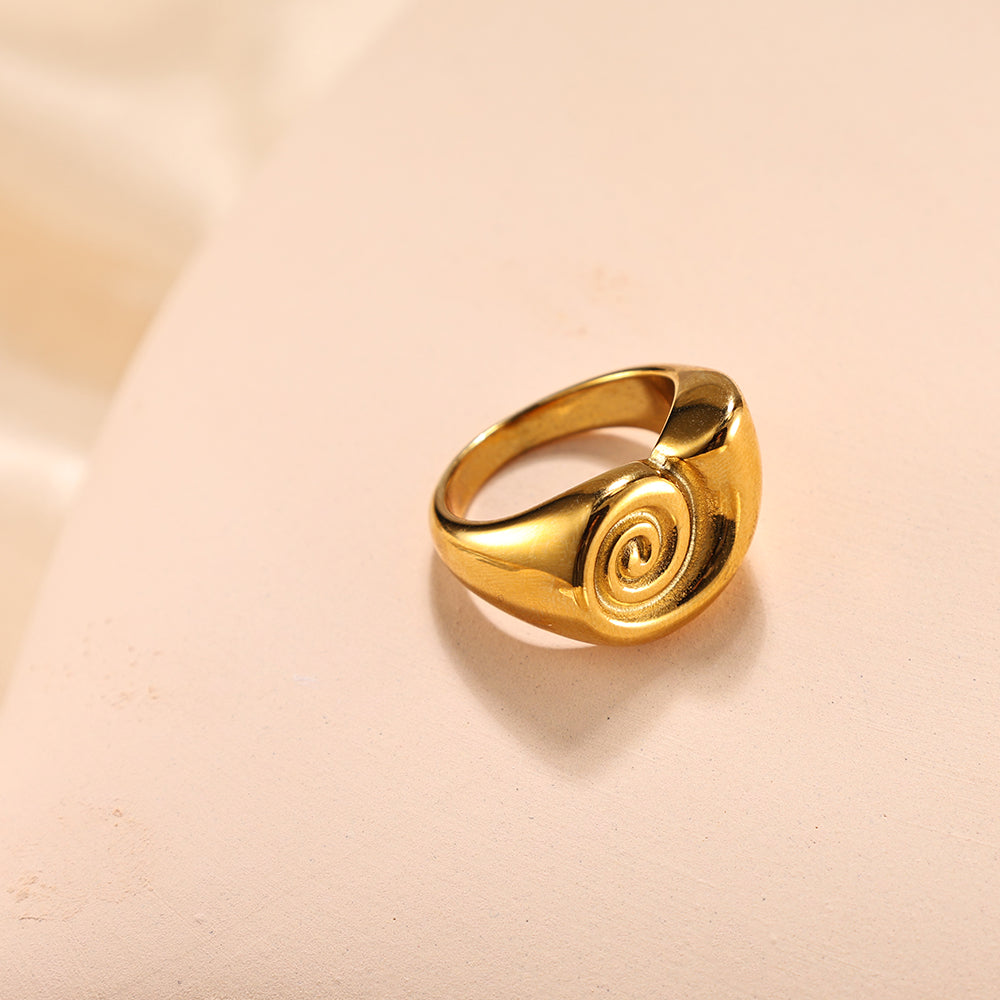 Spiral Dome Ring – Gold