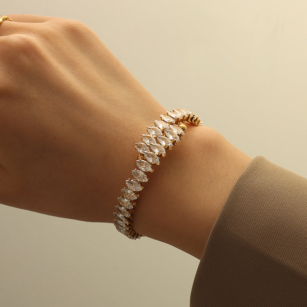 Zircon Crown Bangle – Gold (52.8 mm)