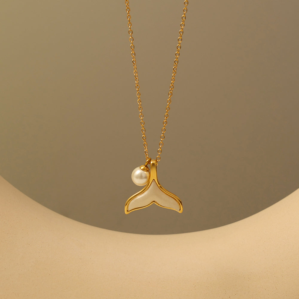 Whale-Tail & Pearl Pendant Necklace – Gold