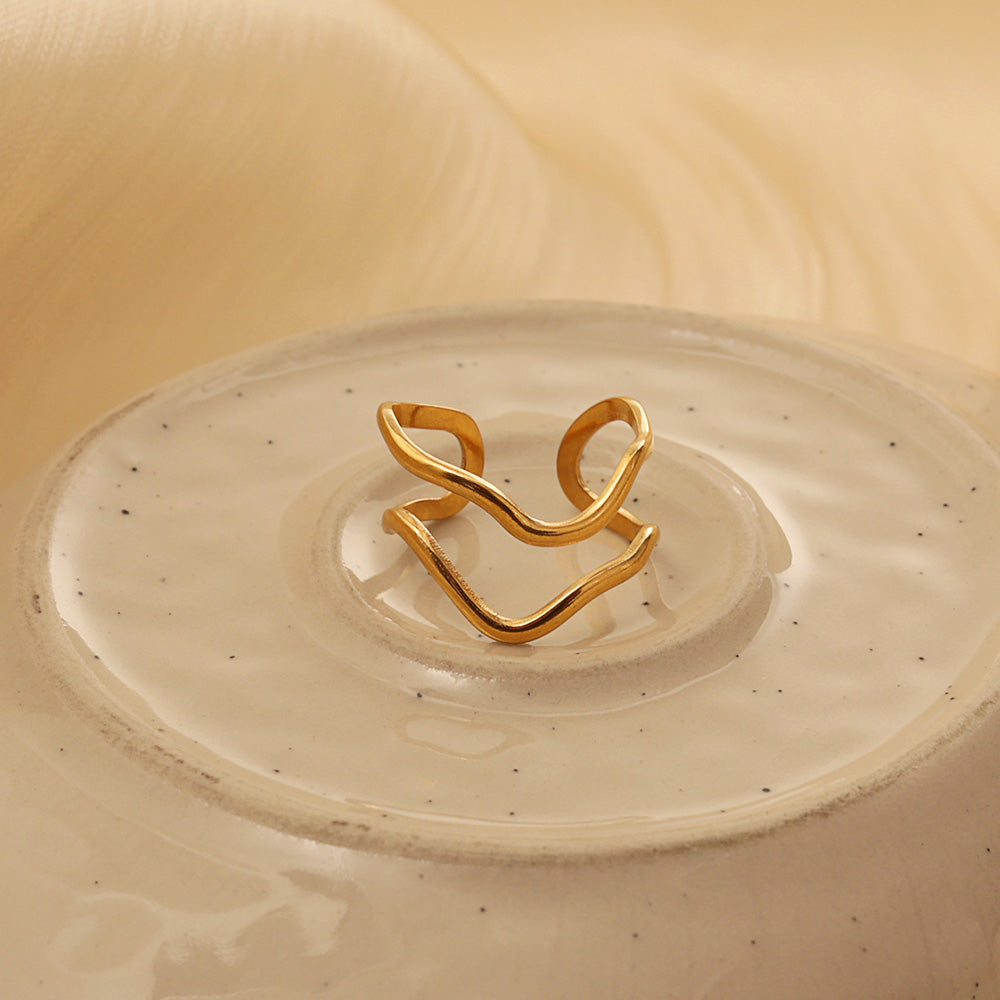 Double-V Open Ring – Gold (Adjustable)