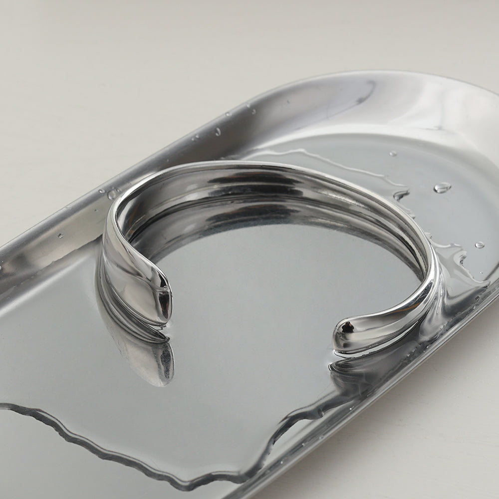 Polished Ball-End Cuff – Silver