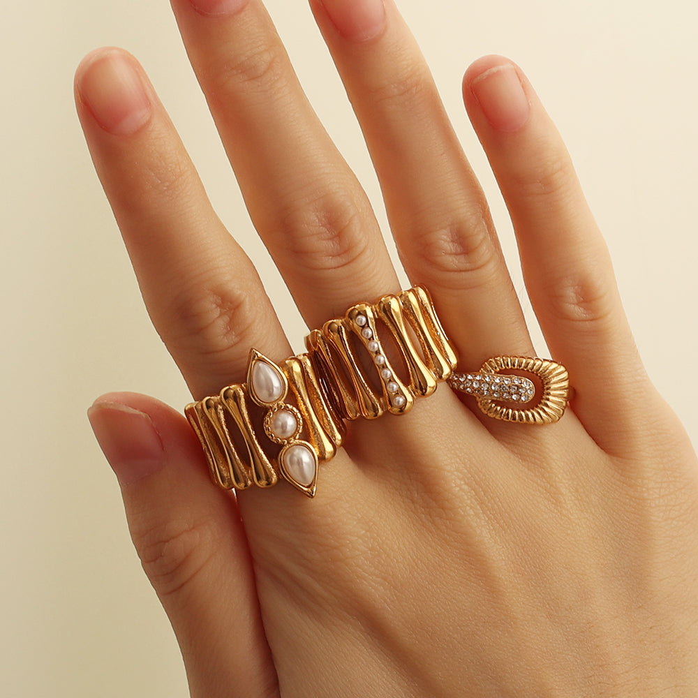 Open Pearl Accent Ring – Gold