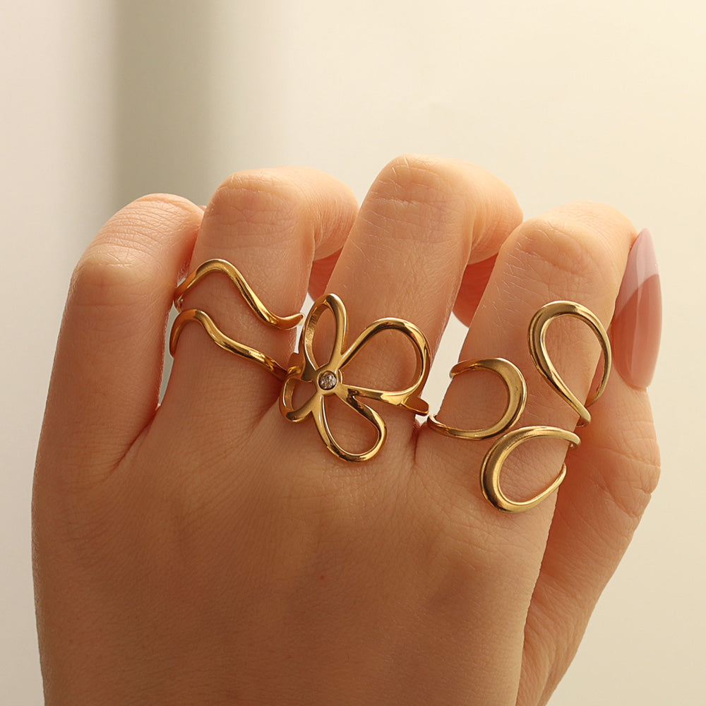 Double-V Open Ring – Gold (Adjustable)