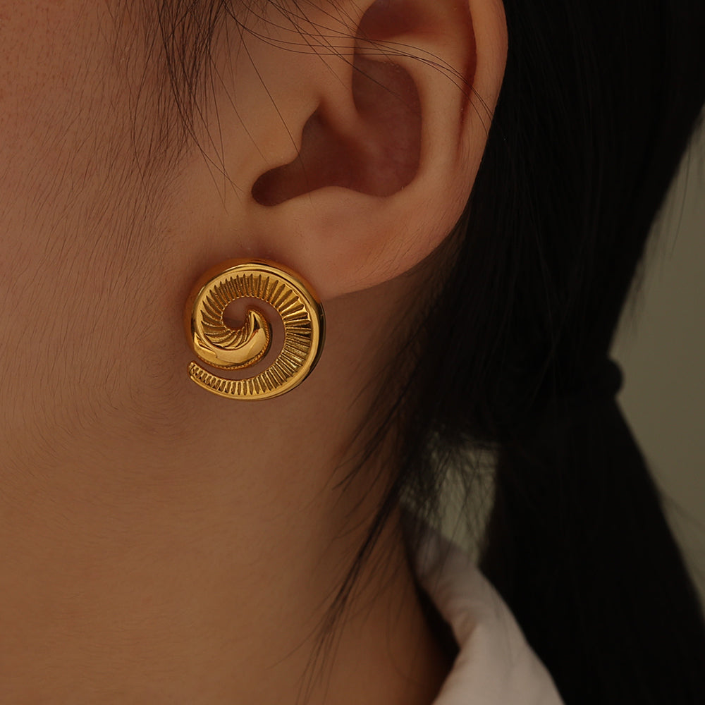 Spiral Swirl Stud Earrings – Gold (19 mm)