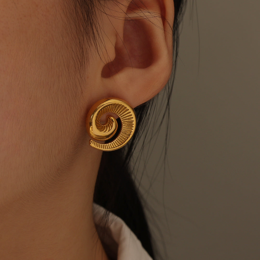 Spiral Swirl Stud Earrings – Gold (19 mm)
