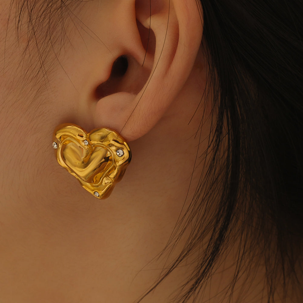 Puffy Heart Huggies – Gold (27 × 22.8 mm charm)