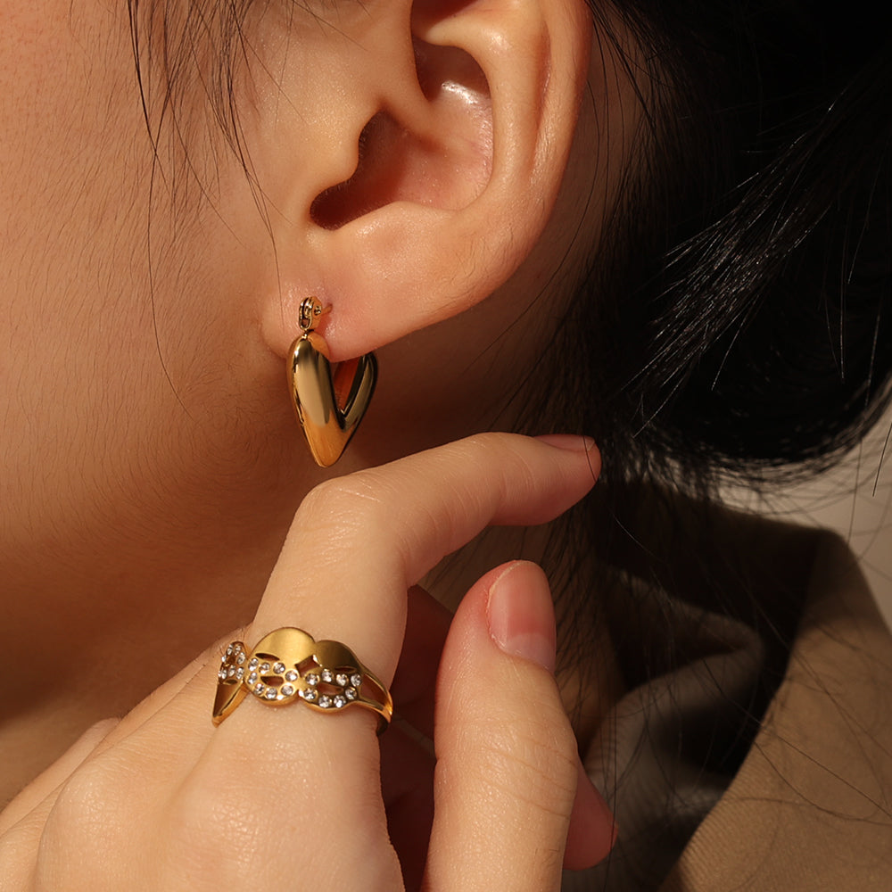 Handle: puffed-heart-huggies-gold-20mm