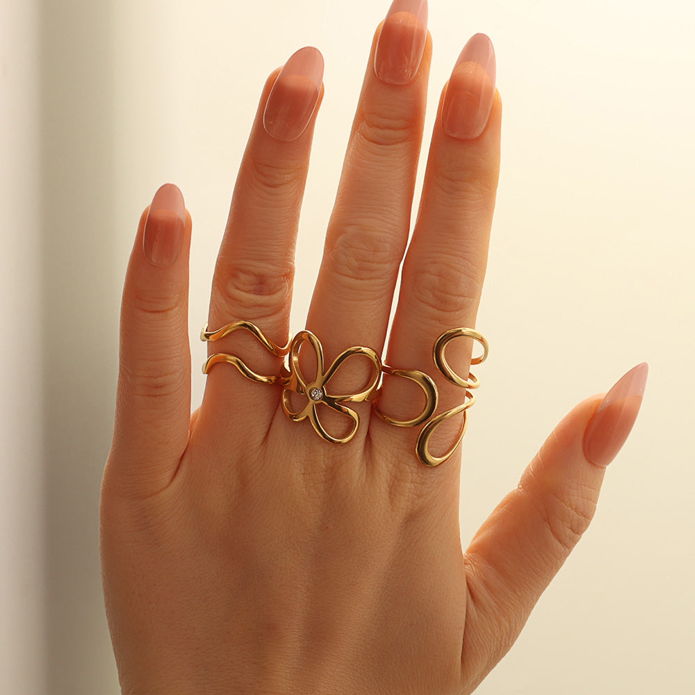 Double-V Open Ring – Gold (Adjustable)