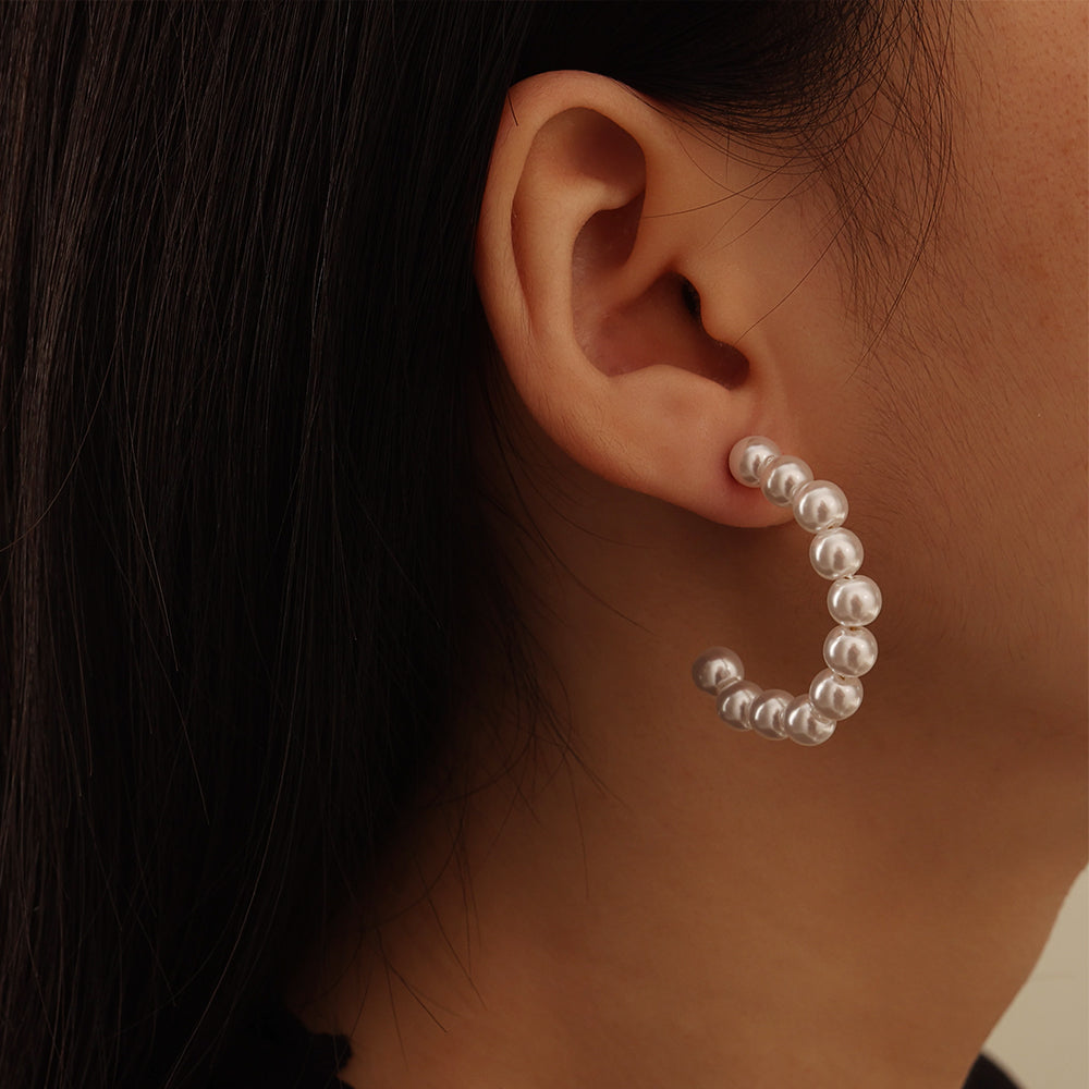 Pearl Accent Hoop Earrings 30 mm – Gold