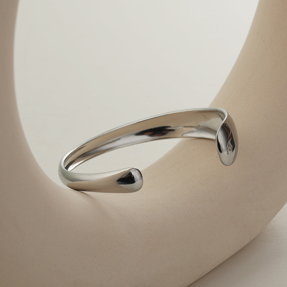 Polished Ball-End Cuff – Silver