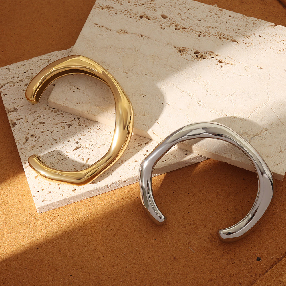 Twist Cuff Bracelet – Gold (64.3 mm)