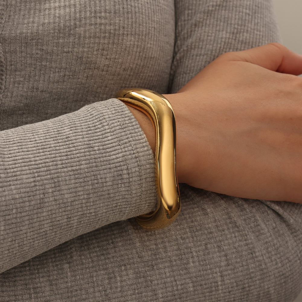 Twist Cuff Bracelet – Gold (64.3 mm)