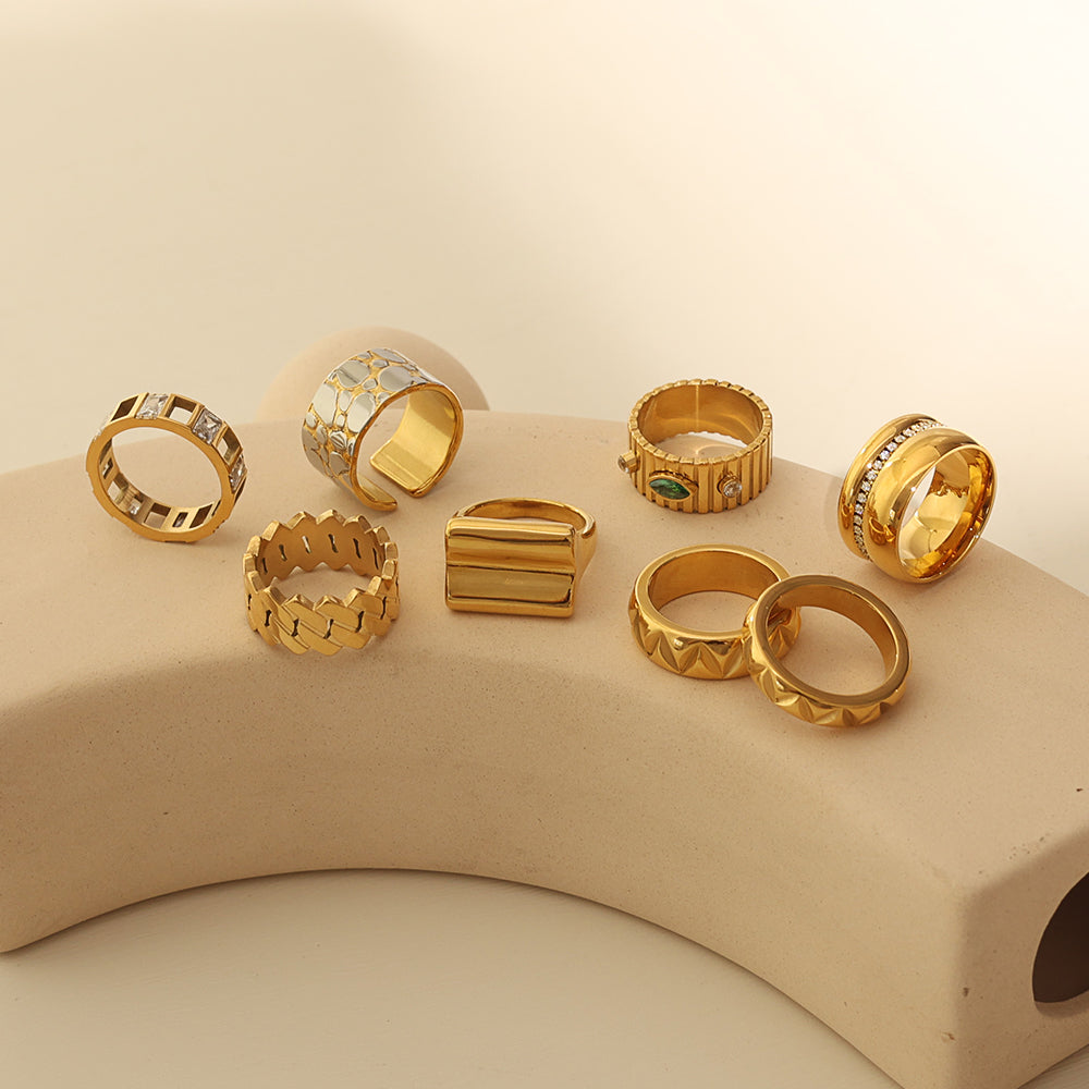 Wide Geo Cuff Ring – Gold