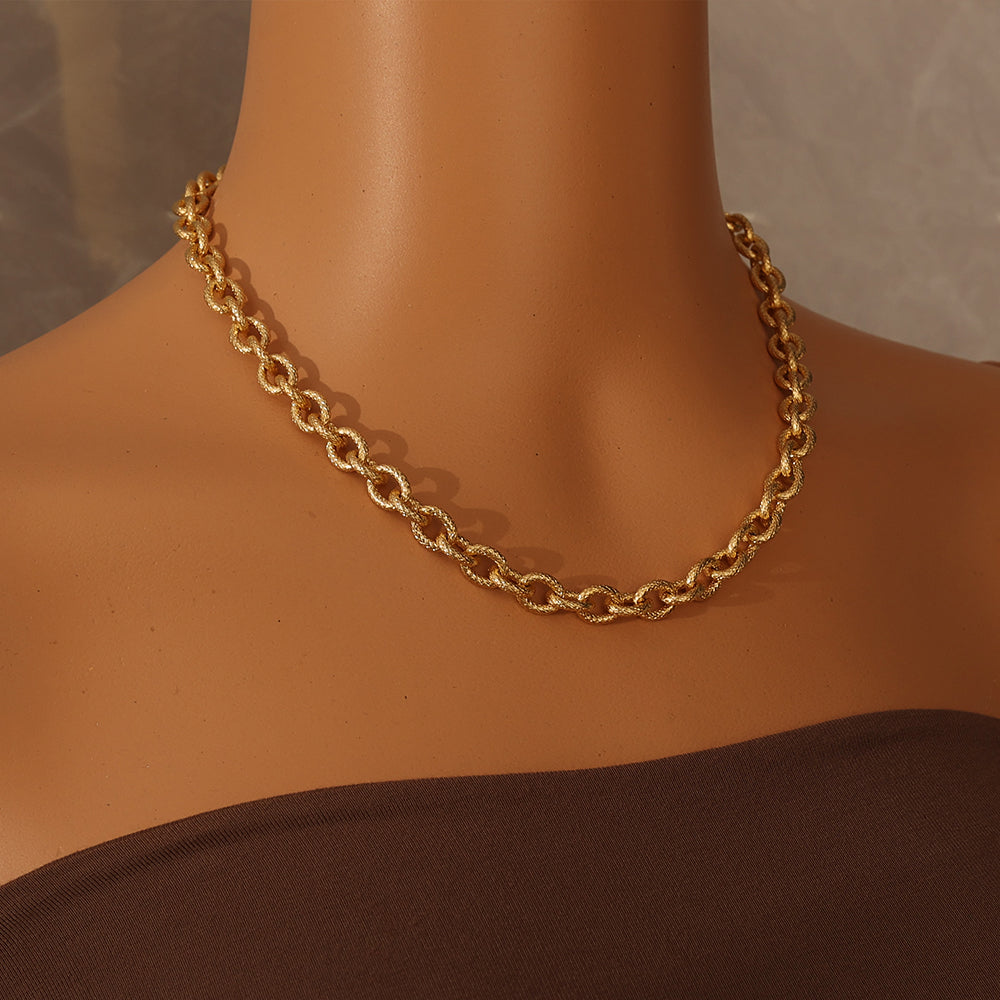 Twist-Link Chain Necklace – Gold